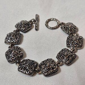 Premier Designs Bailey Antiqued Ornate Silver Square Link Bracelet Toggle Clasp